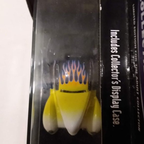 Hot Wheels Authentic Classic Cruiser Collectibles - Picture 2 of 4